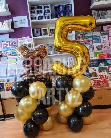 Lol Balloon tower and Gold Number 5 tower