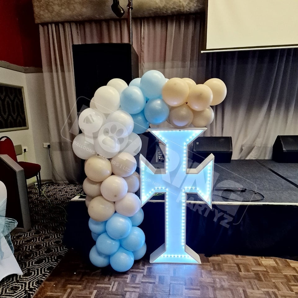 Light Up Cross with light blue, white sand and white arch