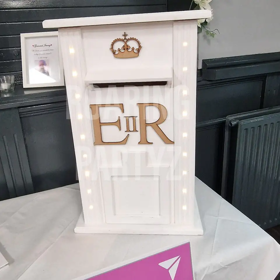 2ft LED Post Box