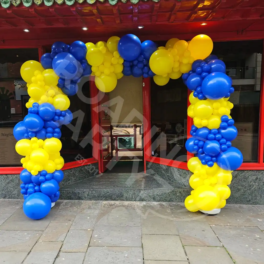 Organic Corporate Balloon Arch for Hits Radio in Liverpool