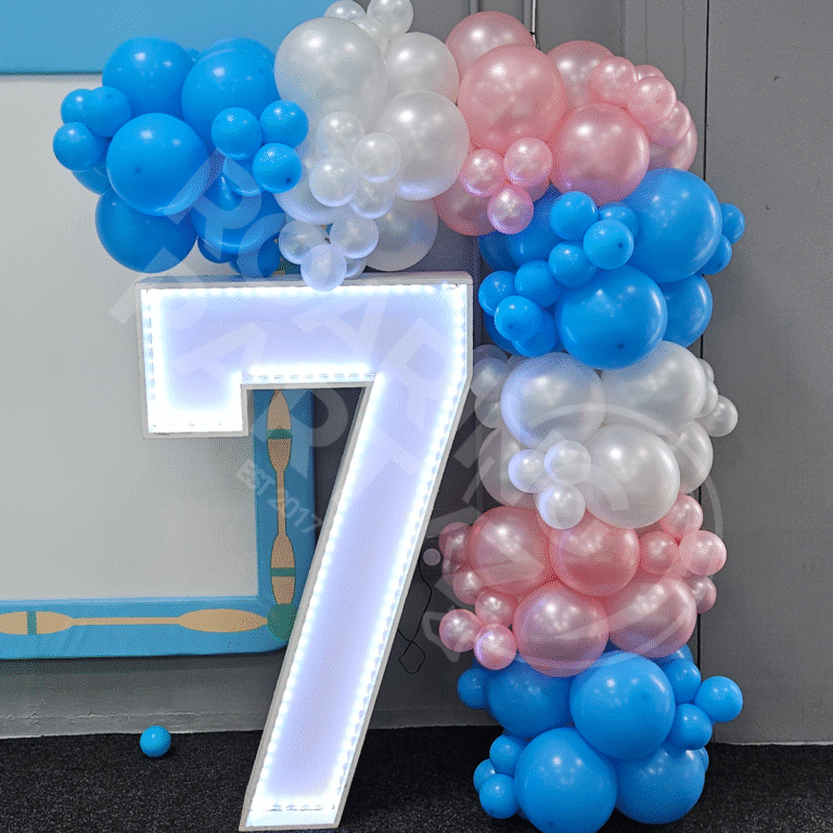 Light up number 7 with Standard Garland